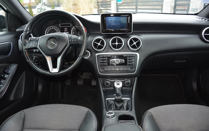 Mercedes-Benz Klasa A cena 46200 przebieg: 250000, rok produkcji 2014 z Wałcz małe 191